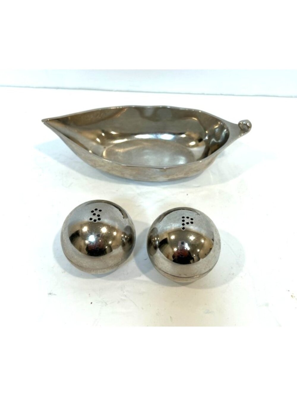 Vintage Two Peas In A Pod Salt Pepper Shaker Set William Sonoma Modern Design